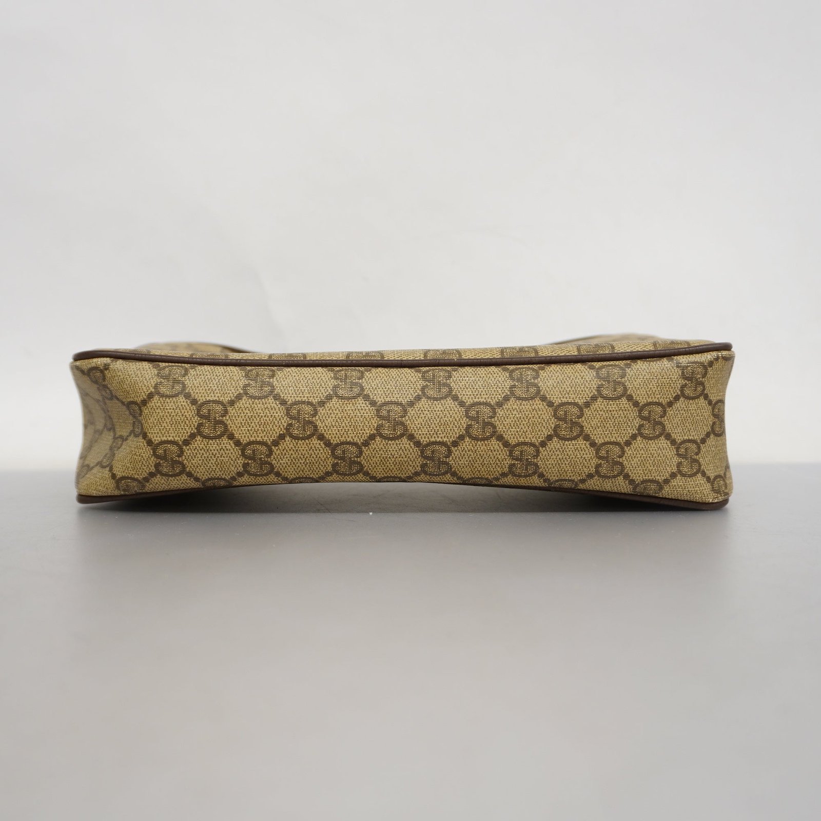 GUCCI Clutch Bag 89.01.044 Women's GG Supreme Clutch Bag Beige,Brown | AlmaBagz - Image 3