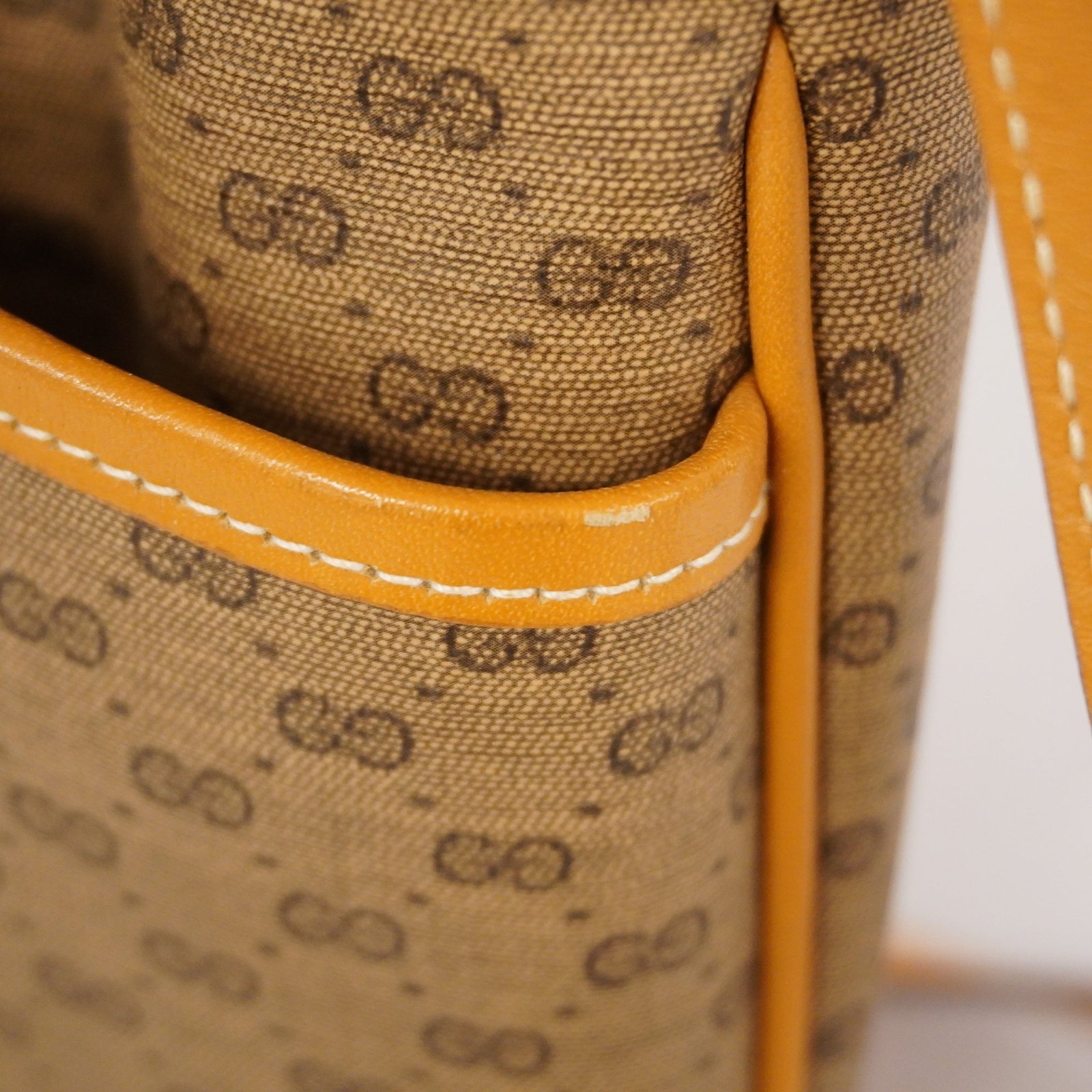 GUCCI Micro GG 001 165 0937 Women's PVC,Leather Shoulder Bag Beige | AlmaBagz - Image 15