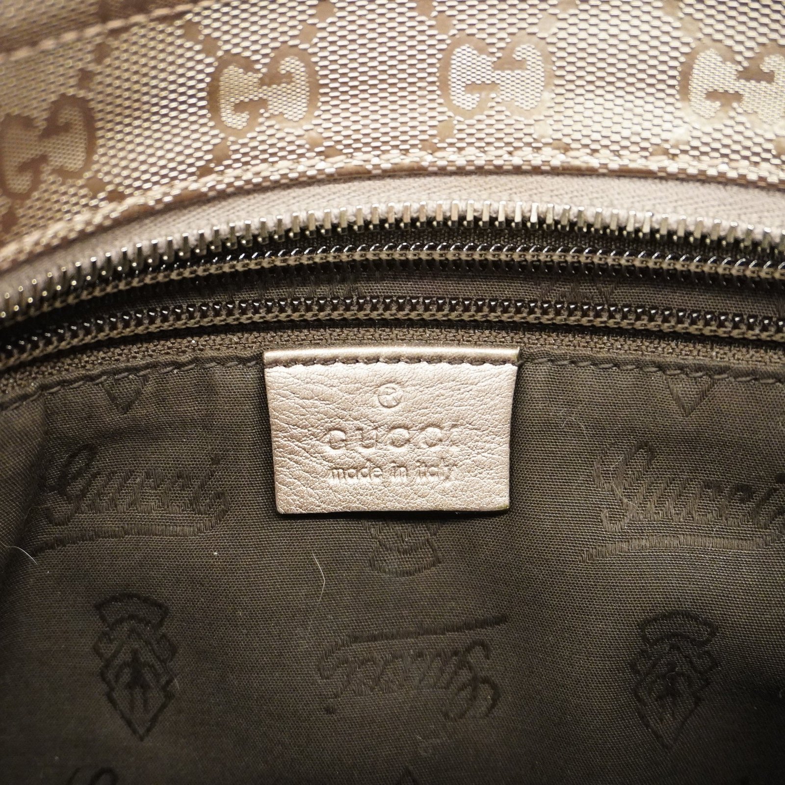 GUCCI GG Imprime 201538 Women's Leather Shoulder Bag Gray | AlmaBagz - Image 7