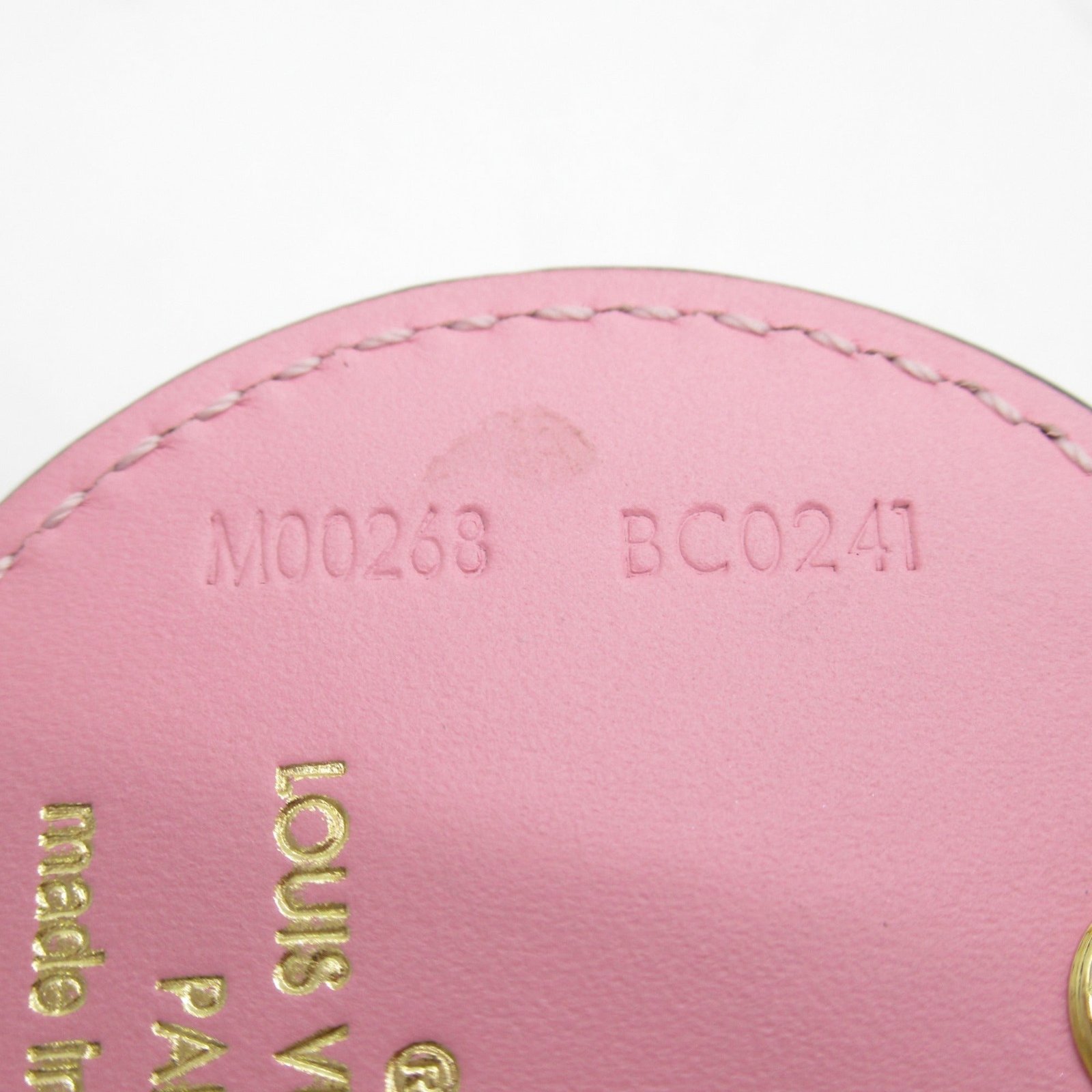 LOUIS VUITTON portocle valentine heart Pink Vernis M00268 | AlmaBagz - Image 3