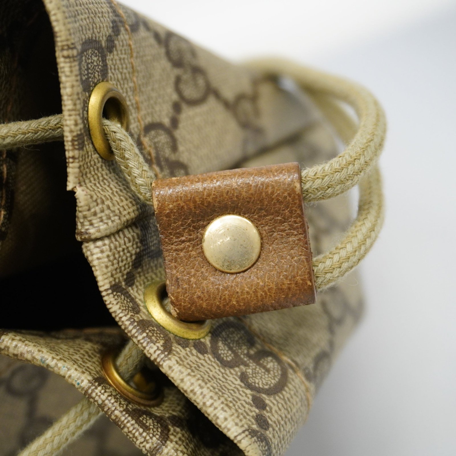 GUCCI Old 97 19 302 Leather,GG Supreme Shoulder Bag Beige | AlmaBagz - Image 8