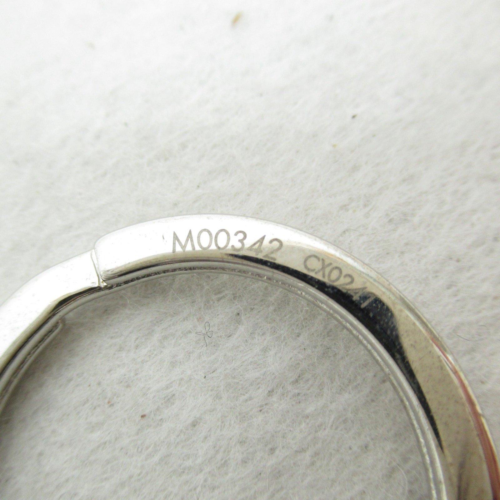 LOUIS VUITTON Portocre Christmas Keychain Brown leather MO0342 | AlmaBagz - Image 4