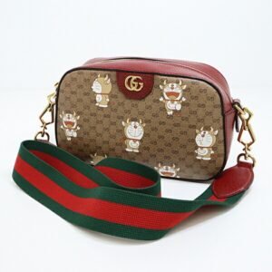 Gucci??DORAEMON Doraemon GG Supreme Shoulder Bag 574886 Beige Red | AlmaBagz