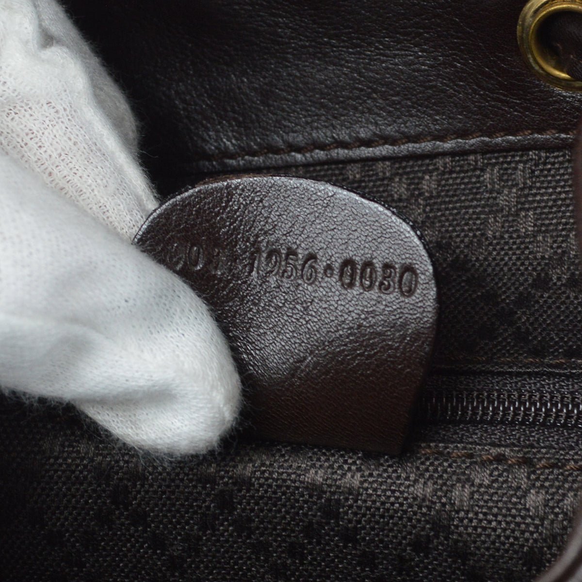 GUCCI 1990s Bamboo Backpack Small Brown 97631 | AlmaBagz - Image 9