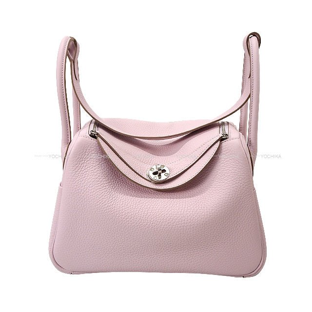 HERMES Shoulder bag Lindy 26 Verso Mauve Pale/Nata Taurillon Clemence Silver HW Stamp | AlmaBagz