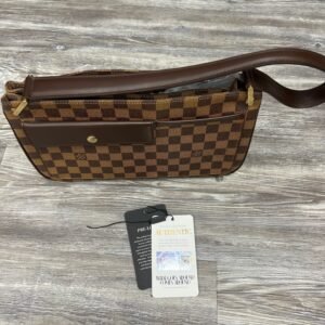 Handbag Luxury Designer By Louis Vuitton  Size: Medium | AlmaBagz