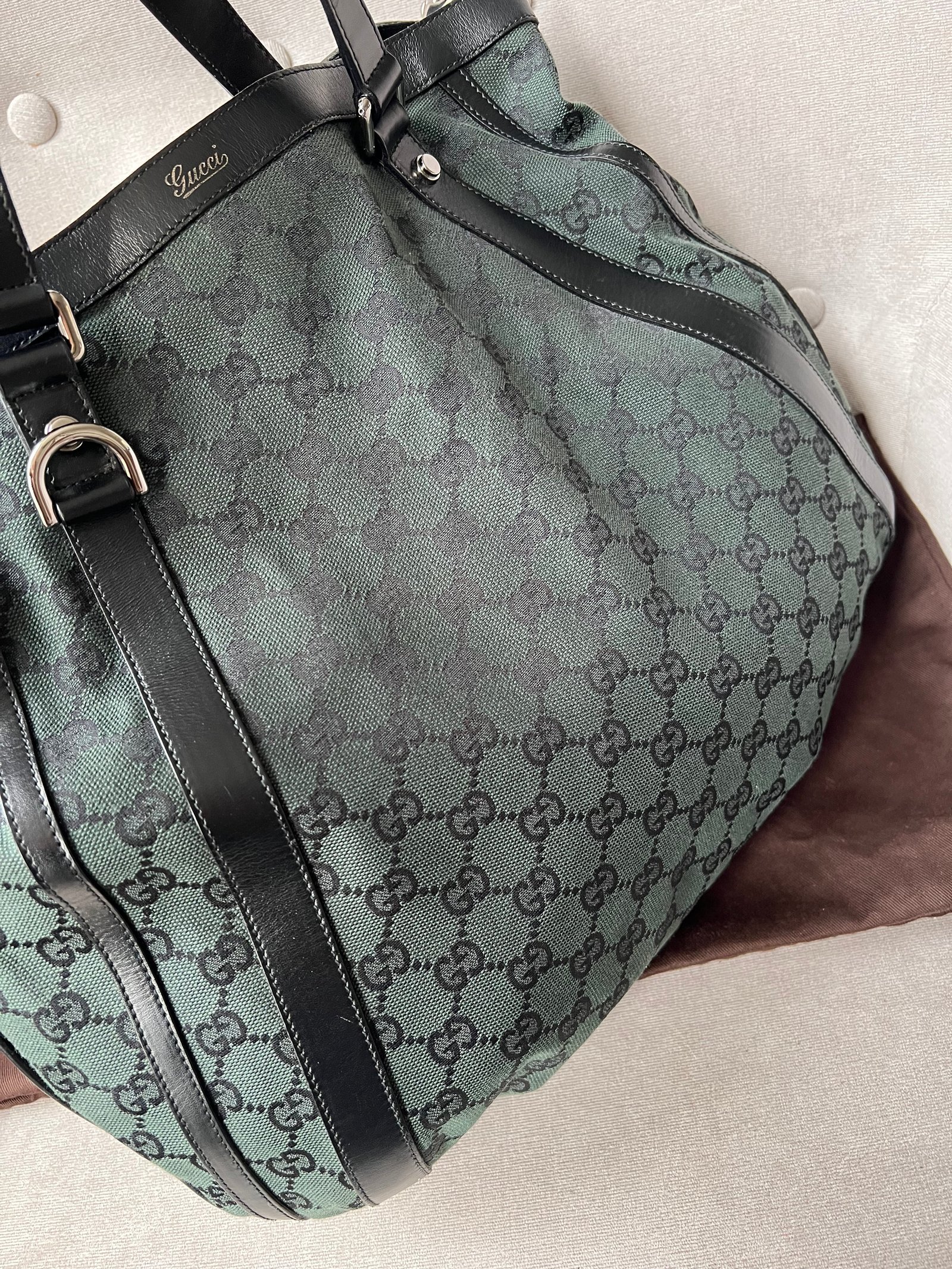 Gucci Abbey Convertible GG Canvas Tote | AlmaBagz - Image 14