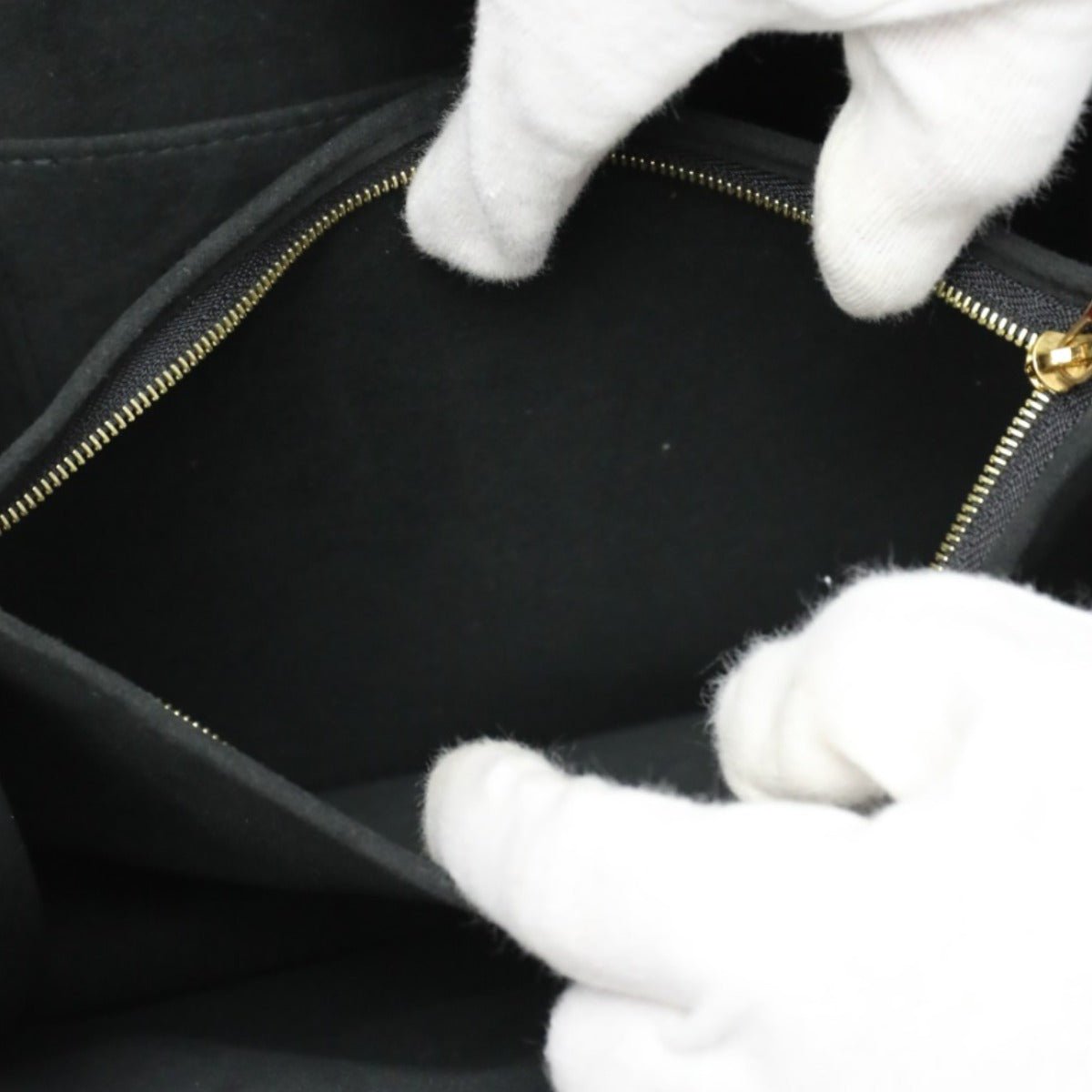 LOUIS VUITTON Shoulder Bag M55821 Calf leather Noir Chain LV Lock Dauphine MM Women Used | AlmaBagz - Image 20