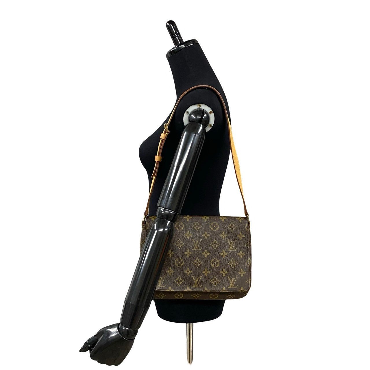 LOUIS VUITTON Shoulder Bag leather Brown Monogram Musette tango | AlmaBagz - Image 2