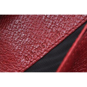 Gucci red leather wallet w square silver G clasp | AlmaBagz