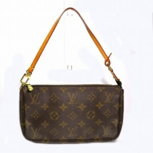 Louis Vuitton Monogram  Monogram Clutch Bag Handbag Pochette | AlmaBagz
