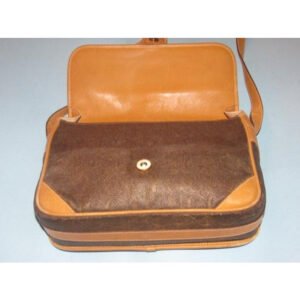 Gucci Vintage Gucci Logo In Shades Of Brown Heavy Canvas And Camel Leather | AlmaBagz