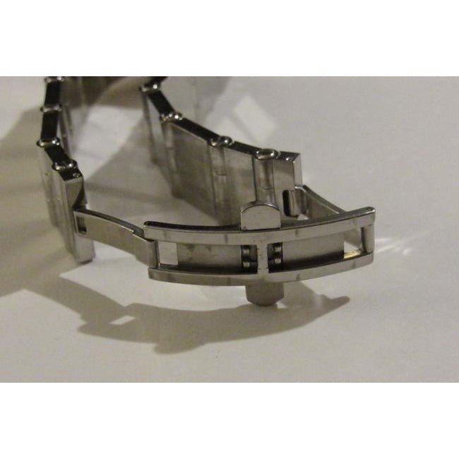 Gucci 600 L Series Stainless Steel Square Black Watch | AlmaBagz - Image 2