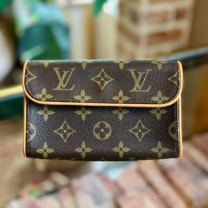 LOUIS VUITTON Flourentine XS Monogram Belt Bag | AlmaBagz