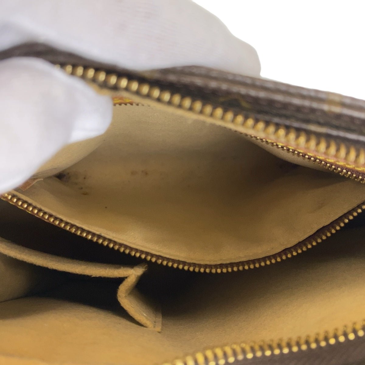 LOUIS VUITTON Shoulder Bag M51146 PVC Brown Gold Metal Shoulder Bag Monogram LoopingMM Women Used | AlmaBagz - Image 4