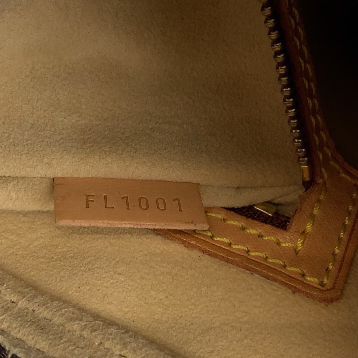 LOUIS VUITTON Shoulder Bag M51146 PVC Brown Gold Metal Shoulder Bag Monogram LoopingMM Women Used | AlmaBagz - Image 5