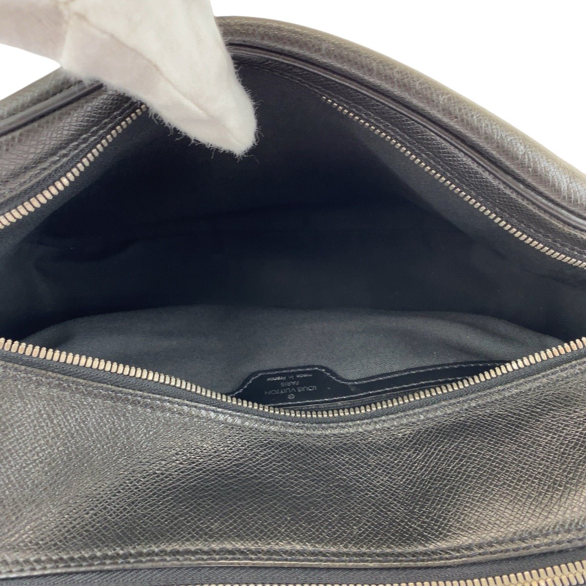 LOUIS VUITTON Shoulder Bag M30152 Taiga Ardoise Black SilverMetal Shoulder Bag Crossbody Taiga reporter mens Used | AlmaBagz - Image 8