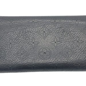 Louis Vuitton Black Leather Amelia wallet accessories | AlmaBagz