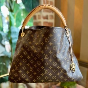 LOUIS VUITTON Artsy Monogram Hobo | AlmaBagz