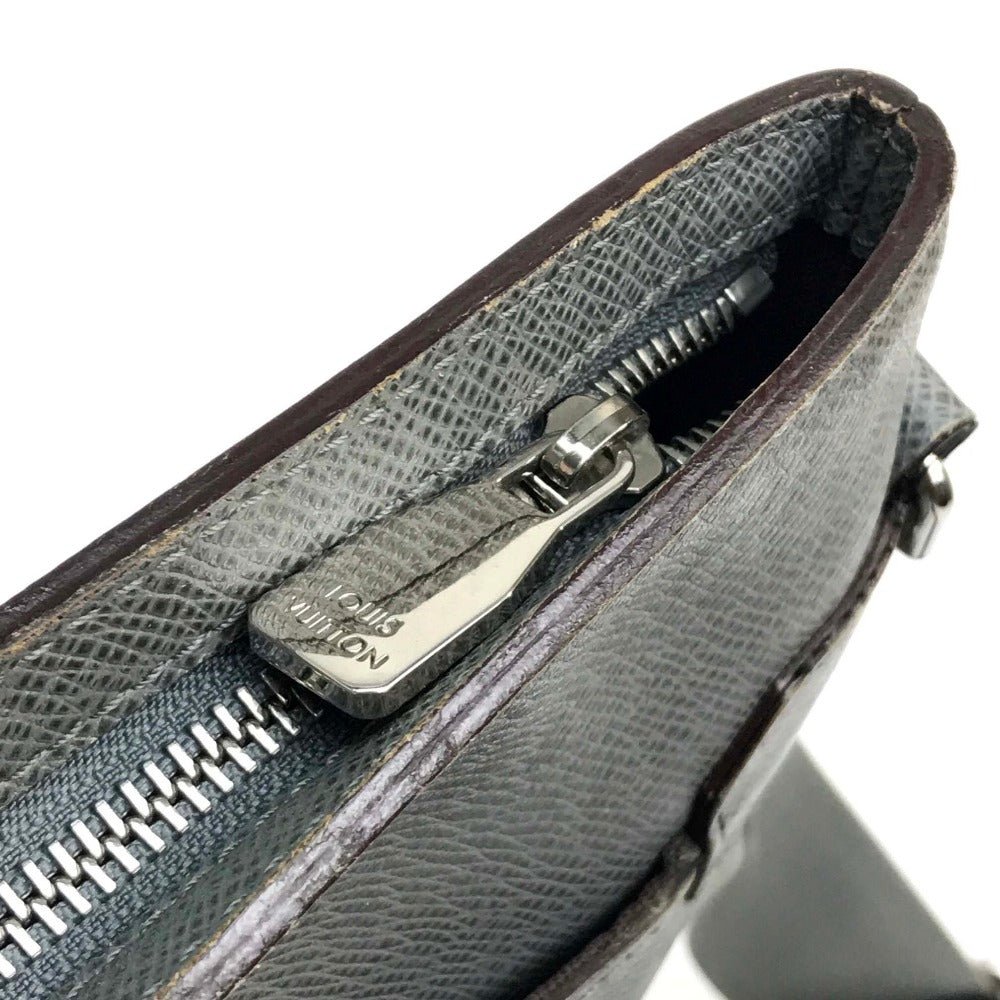 LOUIS VUITTON Shoulder Bag M32630 Taiga Leather gray Taiga Sasha | AlmaBagz - Image 9