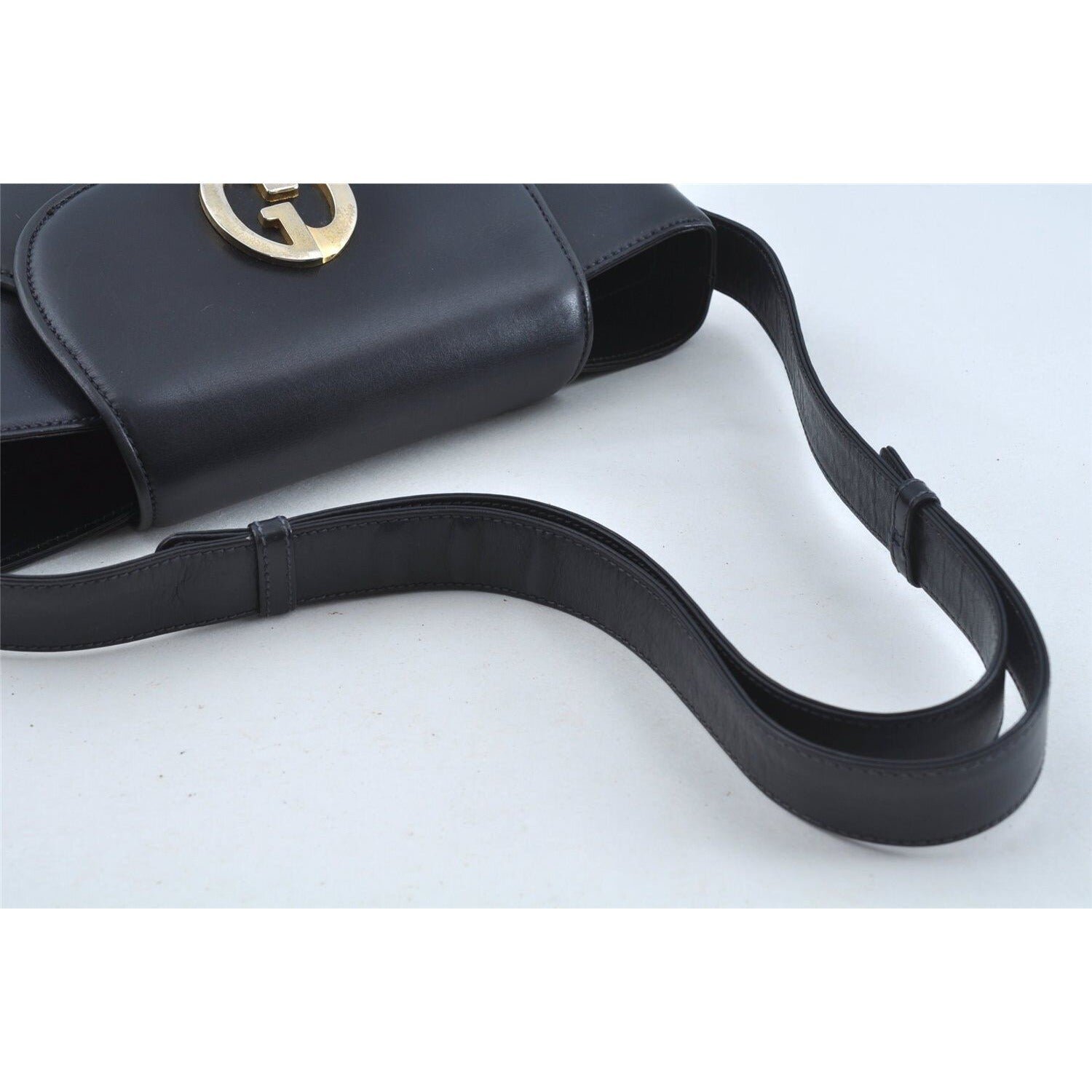 Gucci 1973 navy leather roomy handbag with a gold GG snap | AlmaBagz - Image 9