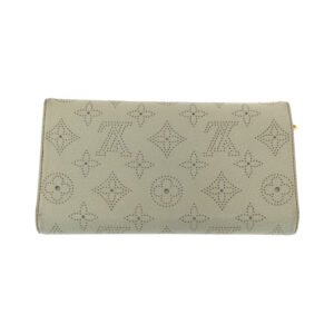 LOUIS VUITTON Long Wallet Purse M58132 leather Ivory Gold Metal Long Wallet Purse Monogram Mahina Portefeuille Amelia Women Used | AlmaBagz