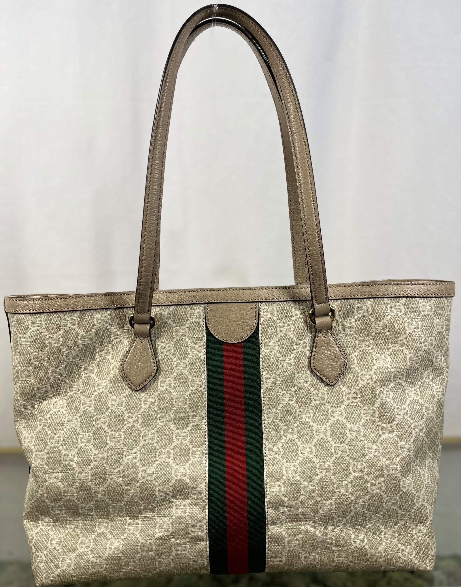 GUCCI Beige/White GG Ophidia Medium Tote | AlmaBagz