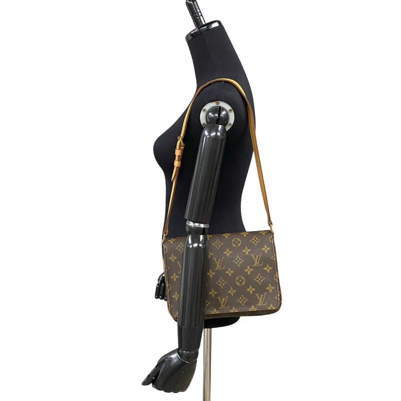 LOUIS VUITTON Shoulder Bag leather Brown Monogram Musette tango | AlmaBagz - Image 2