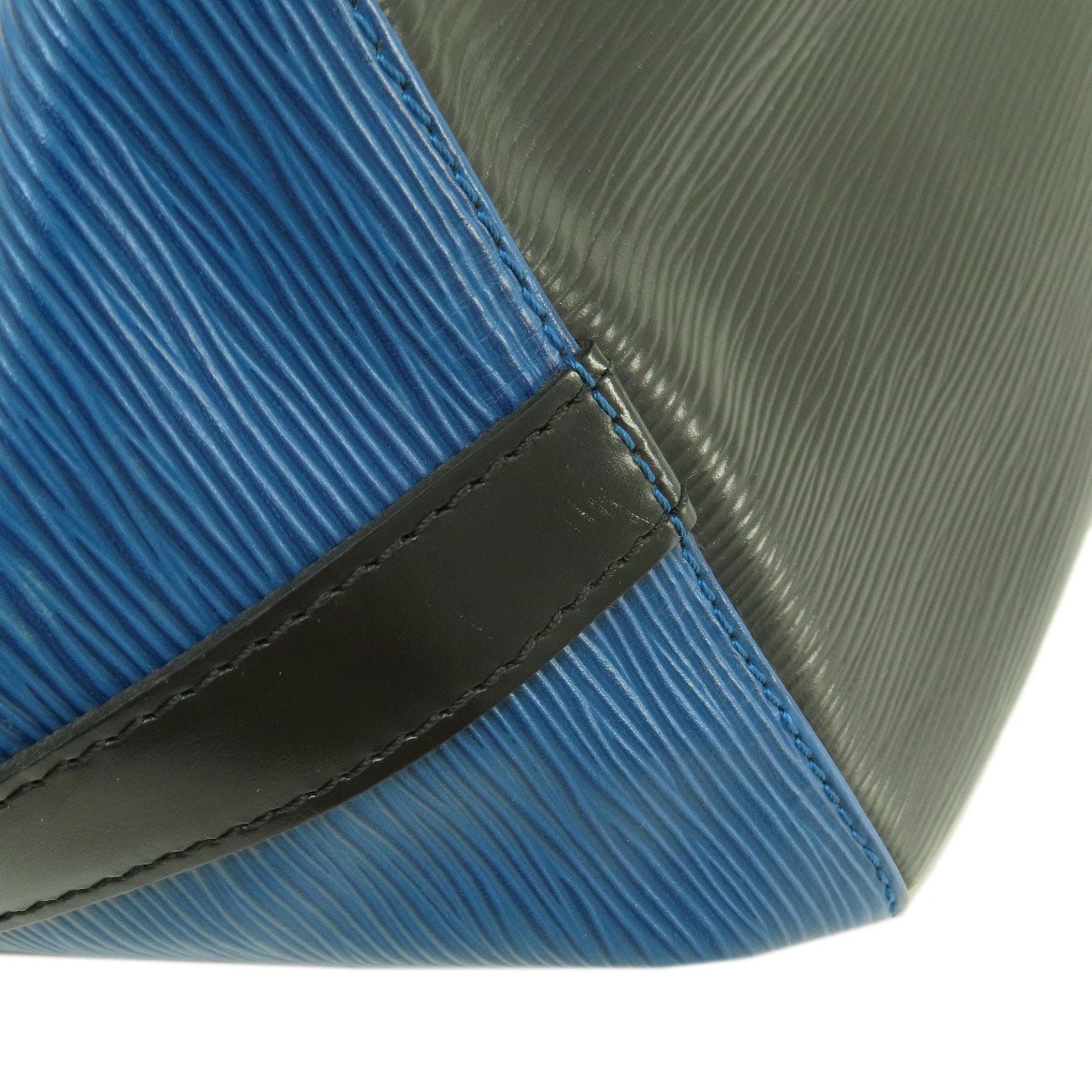 LOUIS VUITTON Shoulder Bag M44152 Epi blue Petit Noe | AlmaBagz - Image 13