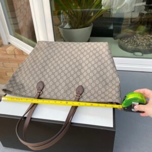 Gucci Interlocking GG Supreme Tote | AlmaBagz