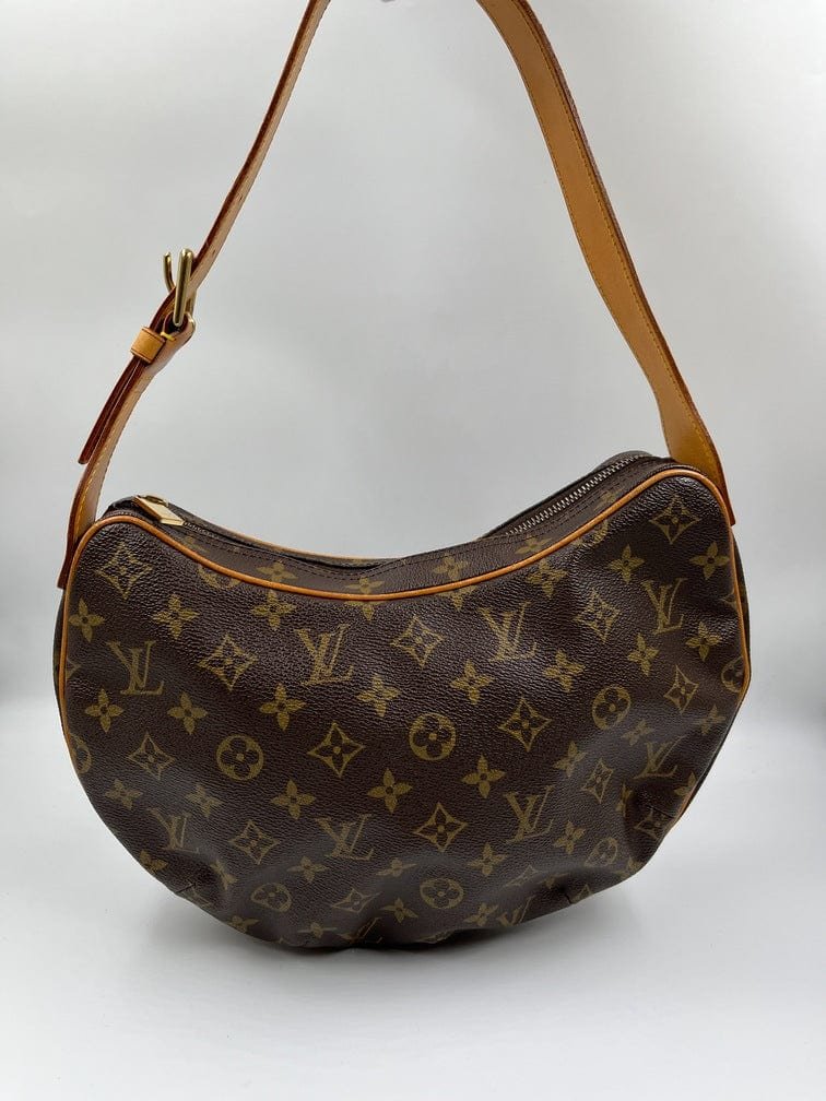Louis Vuitton Croissant MM | AlmaBagz