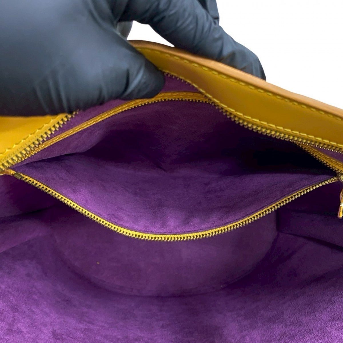 LOUIS VUITTON Shoulder Bag leather yellow Epi Saint Jacques Poignier Long | AlmaBagz - Image 9