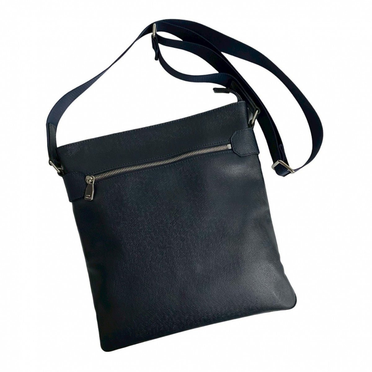 LOUIS VUITTON Shoulder Bag leather Navy Taiga Sasha | AlmaBagz