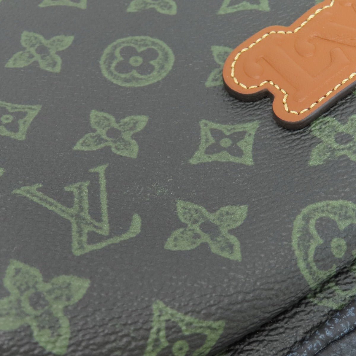 LOUIS VUITTON Sling bag M46344 Monogram canvas green Avenue Sling Bag Monogram Records Women Used | AlmaBagz - Image 13