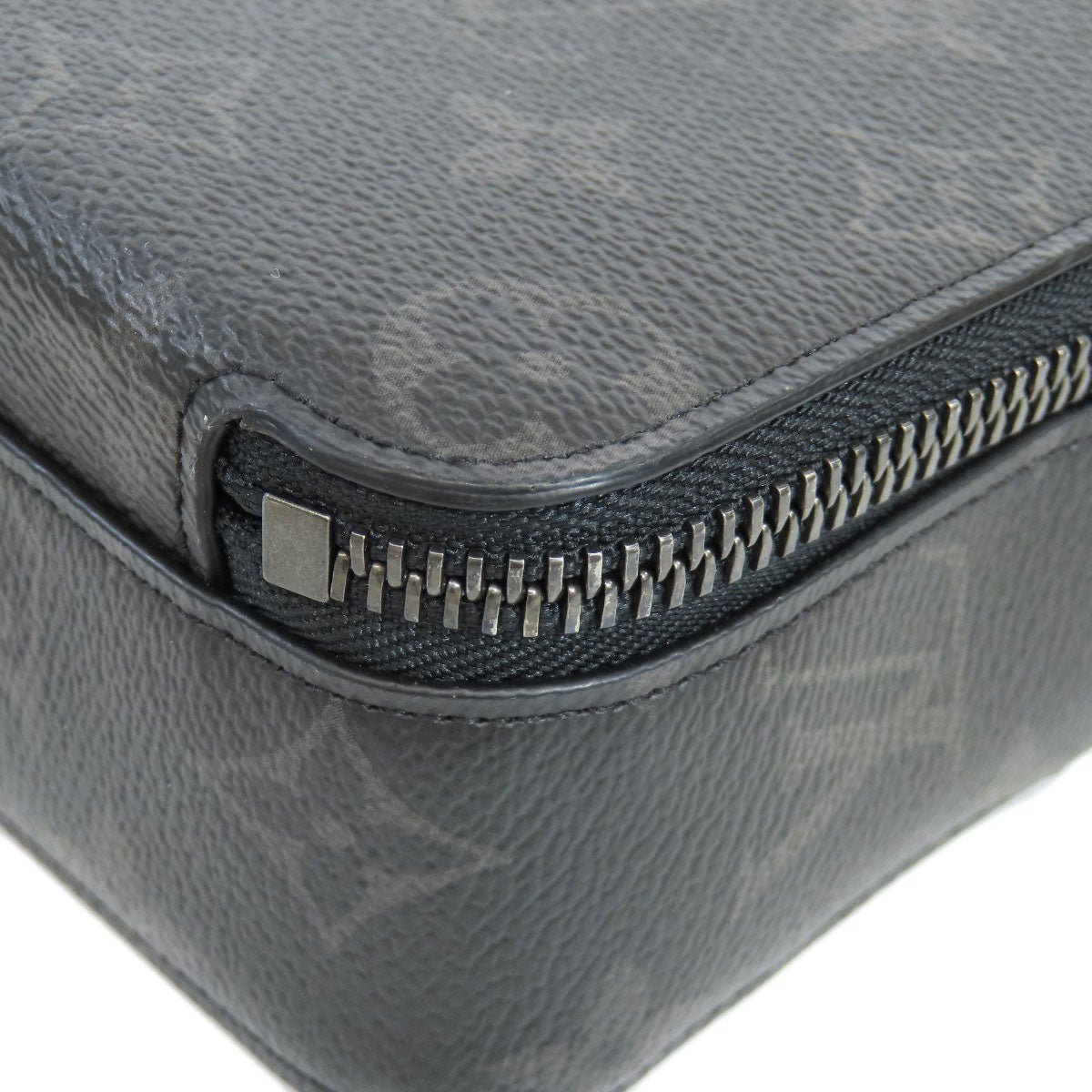 LOUIS VUITTON Shoulder Bag M81260 Monogram Eclipse black Alpha Wearables mens Used | AlmaBagz - Image 15