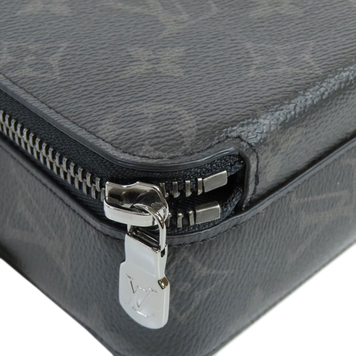 LOUIS VUITTON Shoulder Bag M81260 Monogram Eclipse black Alpha Wearables mens Used | AlmaBagz - Image 16