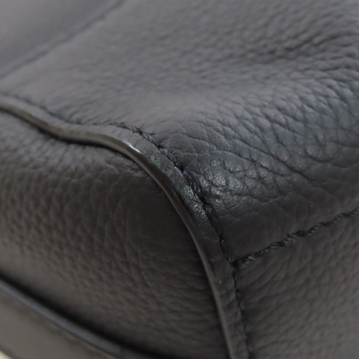 LOUIS VUITTON Shoulder Bag M57080 Calfskin black takeoff messenger mens Used | AlmaBagz - Image 20