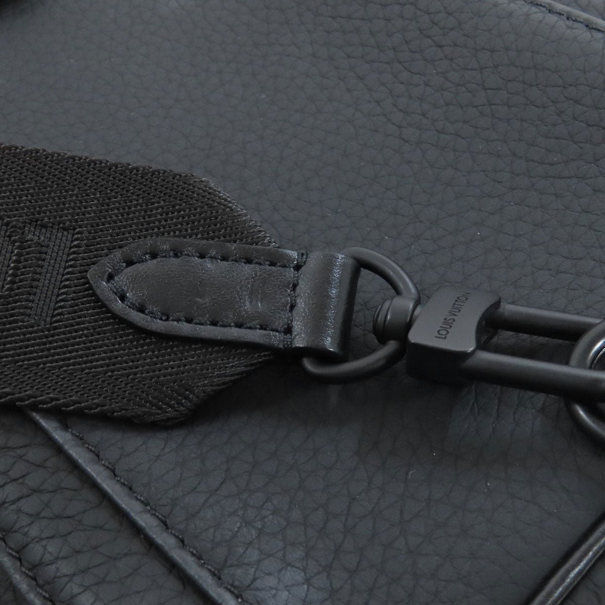 LOUIS VUITTON Sling bag M58495 Taurillon Clemence black Christopher XS Women Used | AlmaBagz - Image 9