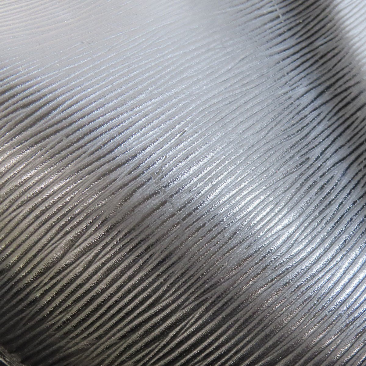 LOUIS VUITTON Shoulder Bag M58932 Epi black | AlmaBagz - Image 13