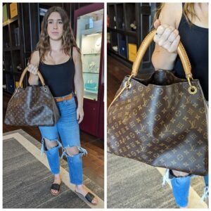 Louis Vuitton Monogram Canvas Artsy MM Hobo | AlmaBagz