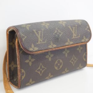 Louis Vuitton Pochette Florentine | AlmaBagz