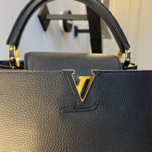 Louis Vuitton - Sac Capucines | AlmaBagz