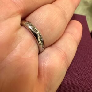 Gucci Interlocking G Heart Lightning Charm Ring | AlmaBagz