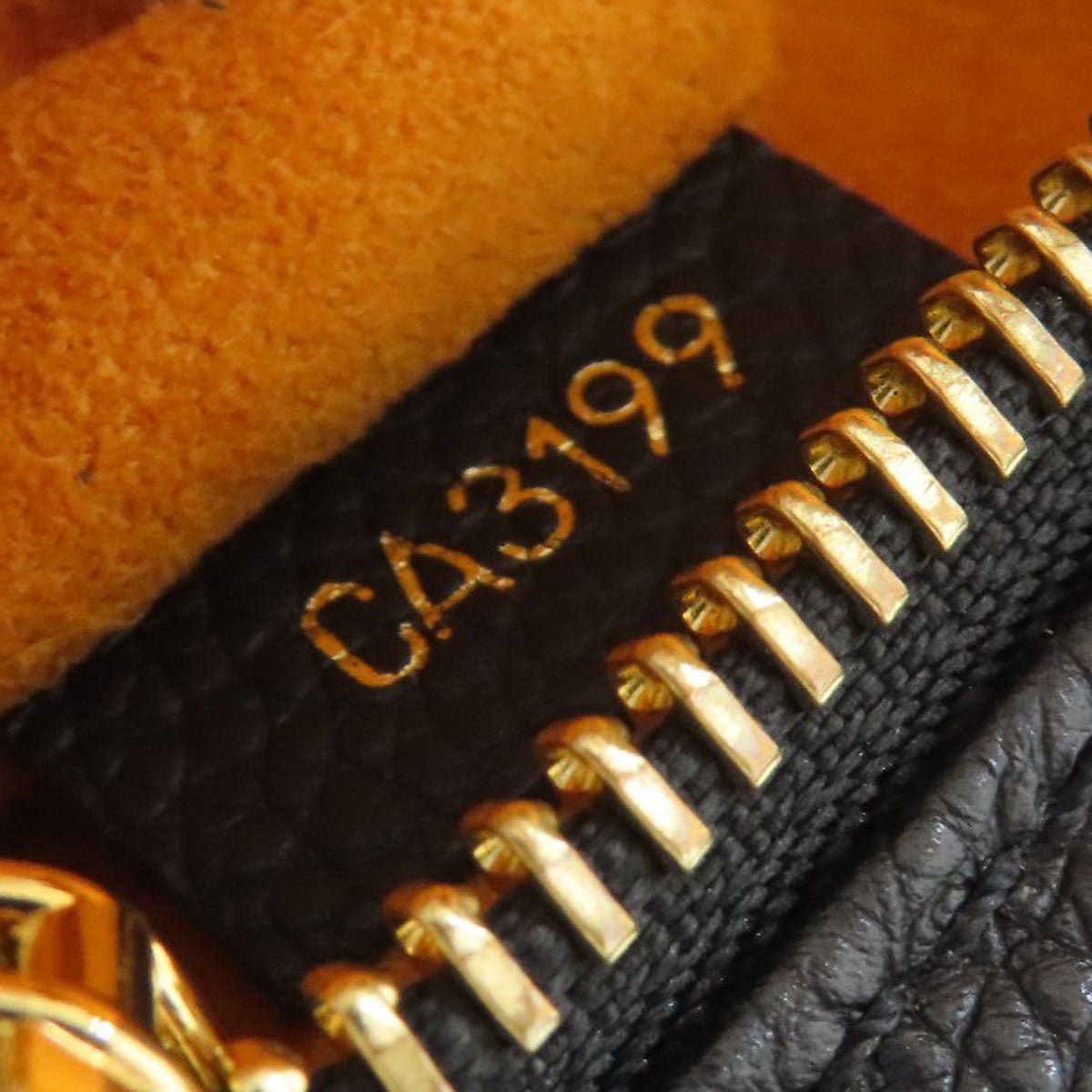 LOUIS VUITTON Sling bag M44812 Ann Platt black Bum bag | AlmaBagz - Image 6