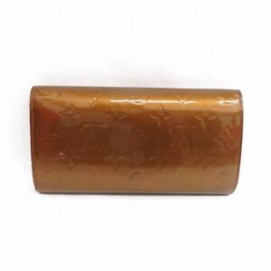 Louis Vuitton Brown Patent leather Sarah wallet accessories | AlmaBagz