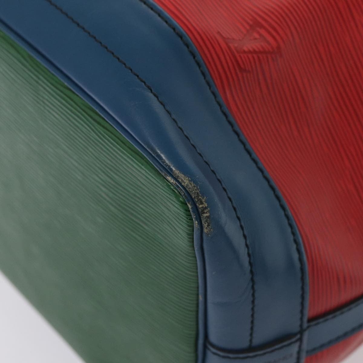 LOUIS VUITTON Epi Toriko Color Noe ShoulderBag Red Blue Green M44084 Auth 76182 | AlmaBagz - Image 9