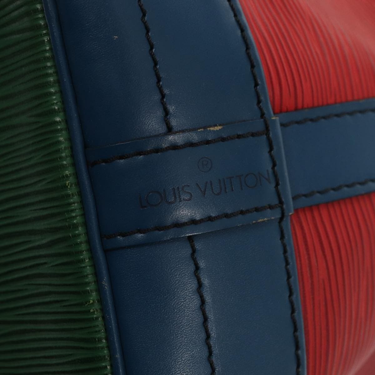 LOUIS VUITTON Epi Toriko Color Noe ShoulderBag Red Blue Green M44084 Auth 76182 | AlmaBagz - Image 18