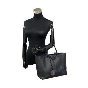 LOUIS VUITTON Shoulder Bag leather black Pernel | AlmaBagz