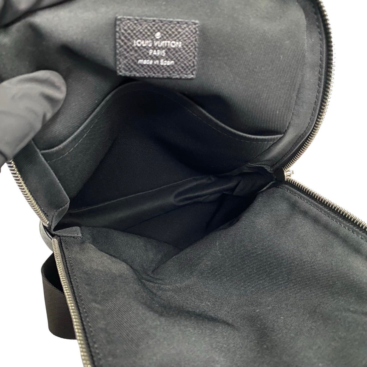 LOUIS VUITTON Shoulder Bag leather black Taiga Avenue Sling | AlmaBagz - Image 8