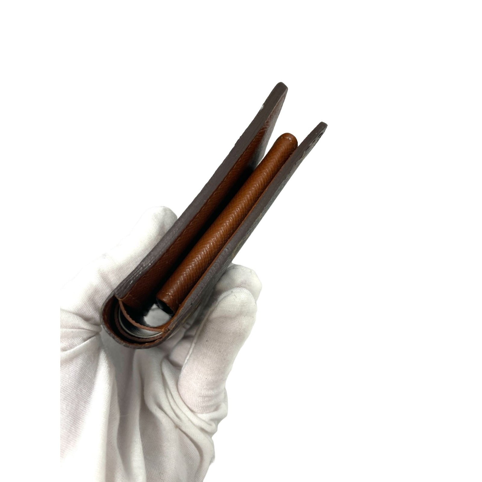 LOUIS VUITTON Louis Vuitton Monogram Men's Bifold Wallet - Brown | AlmaBagz